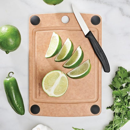 Epicurean All-In-One Cutting Board with Non-Slip Feet and Juice Groove, 10" × 7", Natural/Black - Image 3