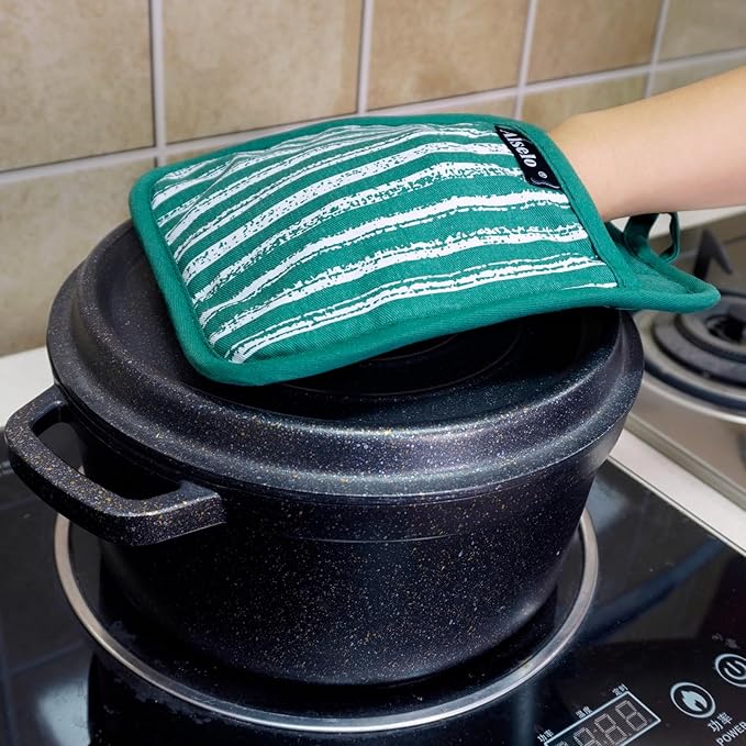 Alselo Silicone Pot Holders Set of 3 Heat Resistant & Non Slip Potholders, Professional Oven Hot Pads with Pockets Mitts for Kitchen Cooking Baking Barbecue (Emerald Green, 3) - Image 5