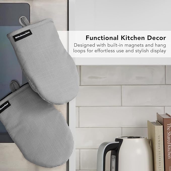 KITCHENAID Gourmet Series Gridlines Mini Oven Mitts 2-Pack Set, Heat Resistant up to 600°F, Soft Silicone Grip, Magnetic Cuff, Matte Grey, 5.5"x9" - Image 6