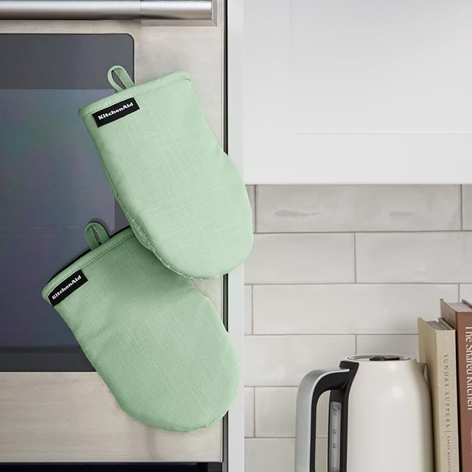 KITCHENAID Gourmet Series Gridlines Mini Oven Mitts 2-Pack Set, Heat Resistant up to 600°F, Soft Silicone Grip, Magnetic Cuff, Pistachio Green, 5.5"x9" - Image 5