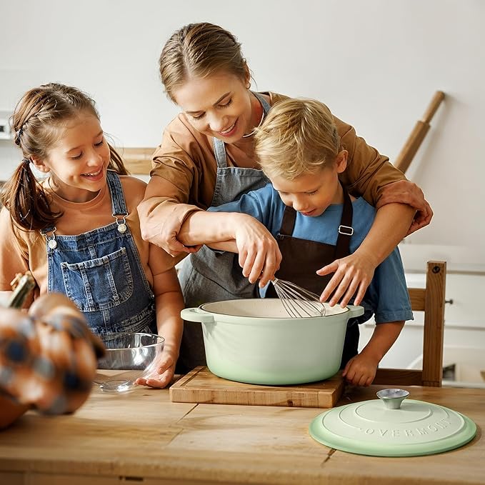 Overmont Enameled Cast Iron Dutch Oven - 5.5QT Pot with Lid Cookbook & Cotton Potholders - Heavy-Duty Cookware for Braising, Stews, Roasting, Sourdough Baking Verdant - Image 8