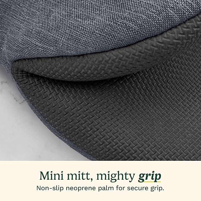 Cuisinart Mini Oven Mitts – 5.5” x 7” Heat-Resistant Kitchen Mitts for Oven with Non-Slip Neoprene Palm, Cotton Filling, and Fabric Loop – Durable Oven Mitt Set for Cooking & Baking (Chambray) - Image 4
