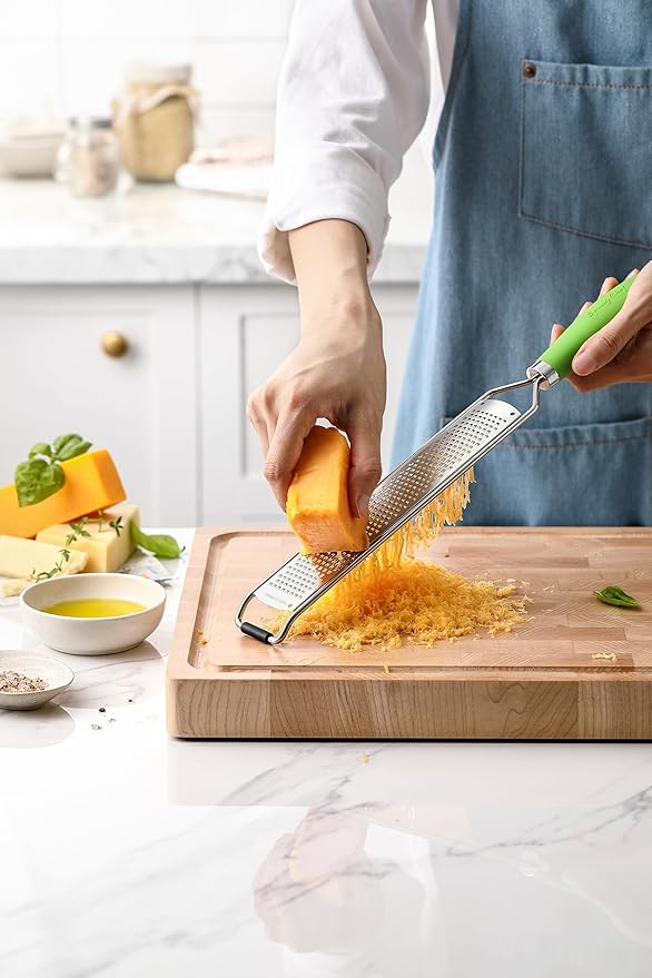 Spring Chef Stainless Steel Lemon Zester Grater with Handle - Garlic, Cheese, Parmesan, Nutmeg, Lime, Ginger Grater - Heavy Duty Kitchen Tool - Citrus Zester with Blade Cover - Fine Shred - Green