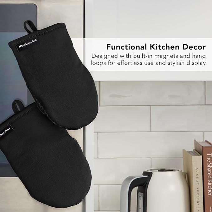 KITCHENAID Gourmet Series Gridlines Mini Oven Mitts 2-Pack Set, Heat Resistant up to 600°F, Soft Silicone Grip, Magnetic Cuff, Matte Black, 5.5"x9" - Image 6