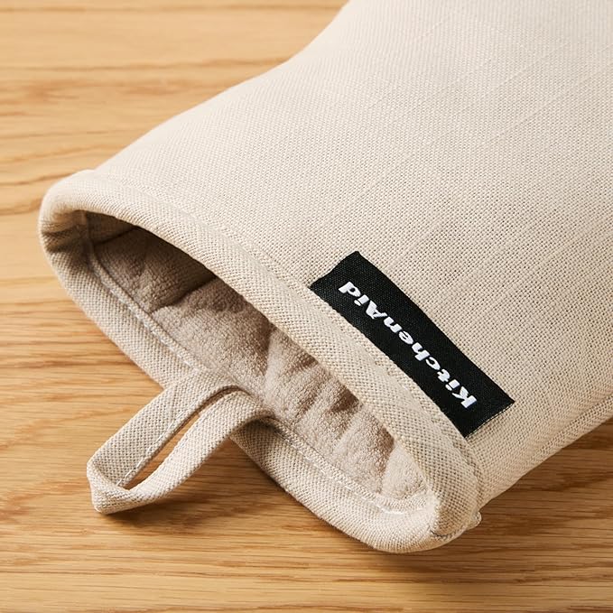 KITCHENAID Gourmet Series Gridlines Mini Oven Mitts 2-Pack Set, Heat Resistant up to 600°F, Soft Silicone Grip, Magnetic Cuff, Milkshake Tan, 5.5"x9" - Image 4