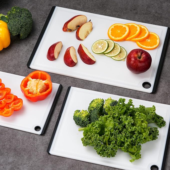 Kikcoin Plastic Cutting Boards for Kitchen, 3-Piece Large Cutting Board Set Dishwasher Safe Chopping Boards with Non-slip Feet and Juice Grooves, White - Image 4