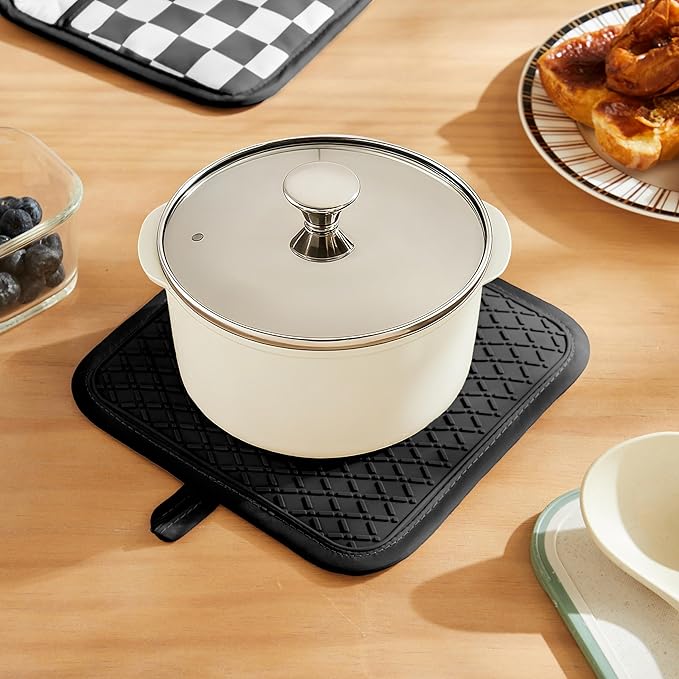 Ohocut Checkered Pot Holder, Black and White Checkerboard Potholders for Kitchen, Silicone Pot Holders with Pocket for Kitchen Clearance 2 Pack Set, Hot Pads and Oven Mitts for Cooking Baking - Image 3