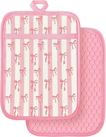 Slohif Silcone Bow Pot Holders for Kitchen - 100% Cotton Pink Cute Oven Potholders with Pockets, Heat Resistant Square Thick Hot Pads, House New Home Baking Baker Gifts,2pack