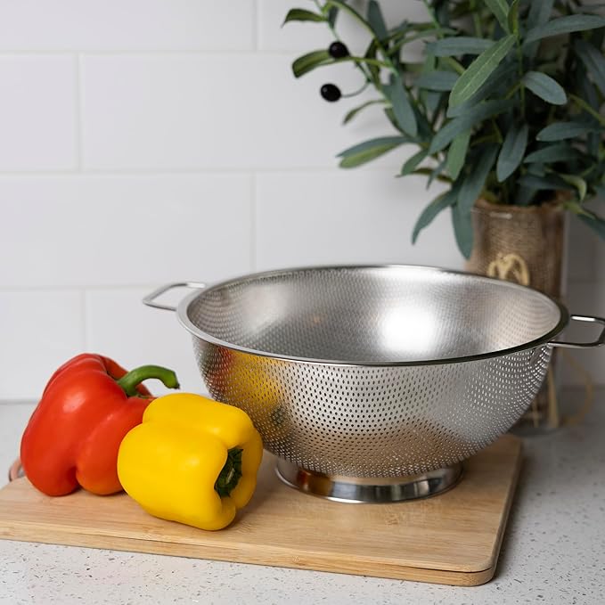 Fox Run Large Stainless Steel Colander, 5 Quart Pasta Strainer With Handles, 11” x 13.5” x 5” - Image 2