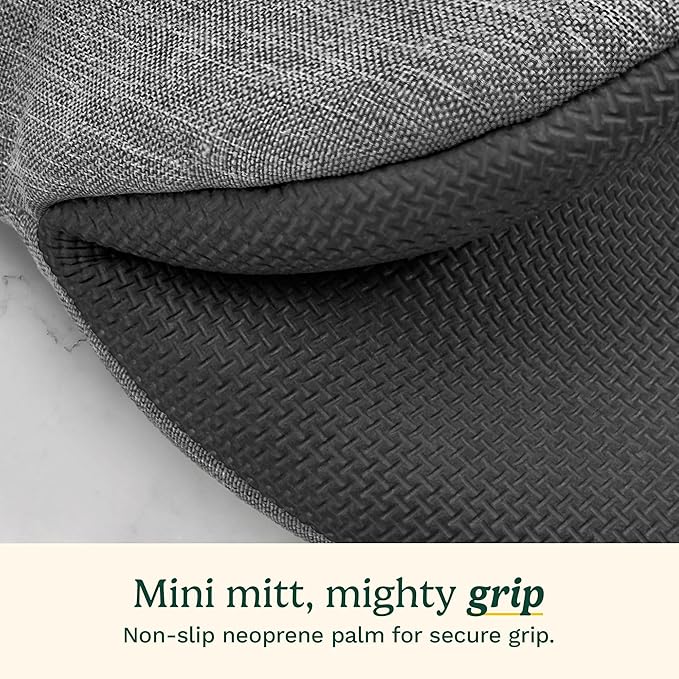 Cuisinart Mini Oven Mitts – 5.5” x 7” Heat-Resistant Kitchen Mitts for Oven with Non-Slip Neoprene Palm, Cotton Filling, and Fabric Loop – Durable Oven Mitt Set for Cooking & Baking (Chambray) - Image 4
