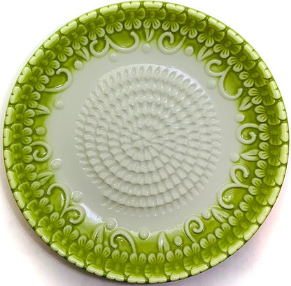 BonCera, All-in-one Premium Ceramic Garlic Grater Plate 4-Piece Set - Green Embossed Design and Style - For Garlic, Ginger, Chocolate, and more! - Comes with 5.25" Plate, Peeler, Brush, and Stand