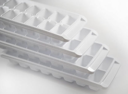 Kitch Easy Release White Ice Cube Tray, 16 Cube Trays (Pack of 4) (4 Pack - 64 Cubes) - Image 4