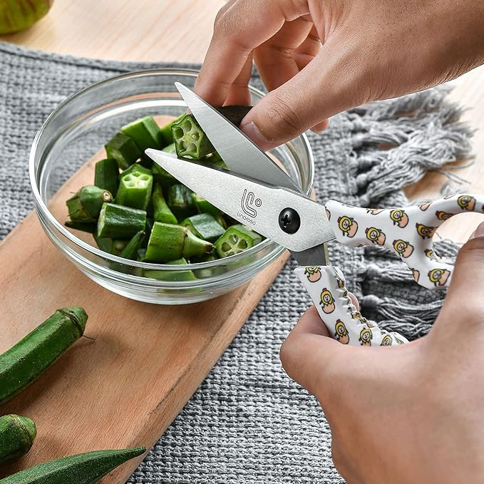 Linoroso Kitchen Scissors Heavy Duty Kitchen Shears with Magnetic Holder Made with Japanese Steel 4034, Multipurpose Ultra Sharp Cooking Scissors for Meat/Vegetables/BBQ/Herbs/Pizza (Graphic,Chick) - Image 4