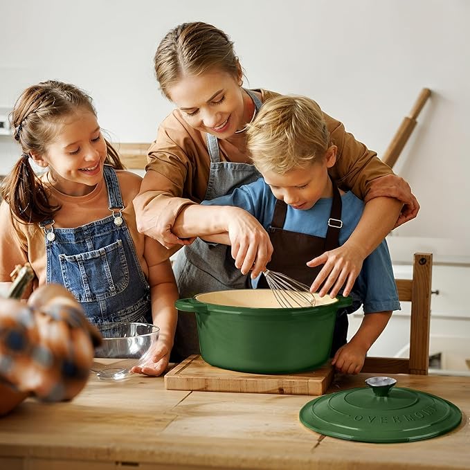 Overmont Enameled Cast Iron Dutch Oven - 5.5QT Pot with Lid Cookbook & Cotton Potholders - Heavy-Duty Cookware for Braising, Stews, Roasting, Sourdough Baking Glossy Green - Image 8