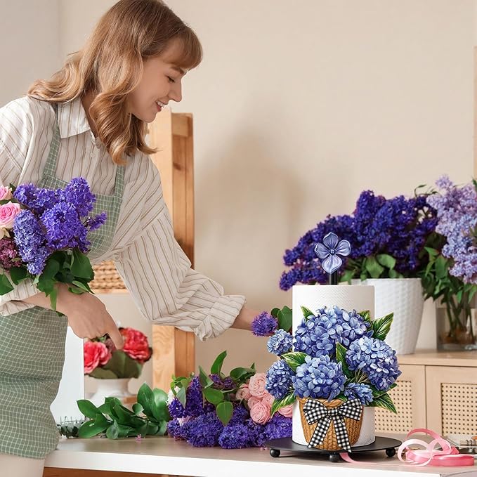Thyle Blue Hydrangea Paper Towel Holder Summer Hydrangea Kitchen Decor Metal Flowers Paper Towel Holder Stand with Round Base for Summer Kitchen Bathroom Countertop Toilet Accessories