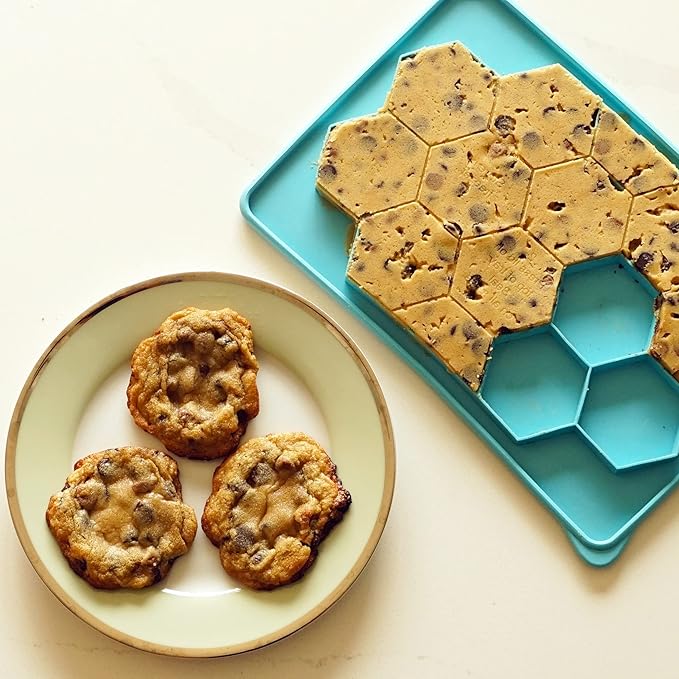 The Smart Cookie Innovative Cookie Cutter and Freezer Container