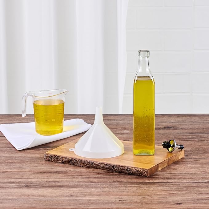 Restaurantware-Met Lux 16-ounce Plastic Funnel, 1 Plastic Funnel - Precise Spout, White Pouring Tool, Wide Spout, For Transferring Ingredients - Image 3