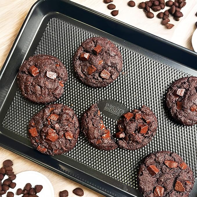 Baker's Secret Baking Sheet Pan Set, 3x Cookie Sheets for Oven, Diamond Texture Premium Air Flow Circulation, Set of 3 Baking Trays, Extra Thick 0.6mm with Diamond Base PFOA, PFOS, PTFE and PFAS free - Image 6