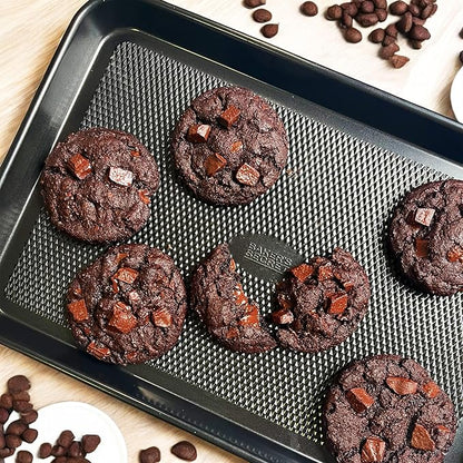 Baker's Secret Baking Sheet Pan Set, 3x Cookie Sheets for Oven, Diamond Texture Premium Air Flow Circulation, Set of 3 Baking Trays, Extra Thick 0.6mm with Diamond Base PFOA, PFOS, PTFE and PFAS free - Image 6