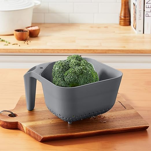 Tovolo Elements Square Colander with Handle Strainer Basket for Pasta Fruit Berries Veggies, Easy to Clean BPA Free Heat Resistant Plastic Colander with Spout 3 Quart Kitchen Strainer, Charcoal Gray - Image 2