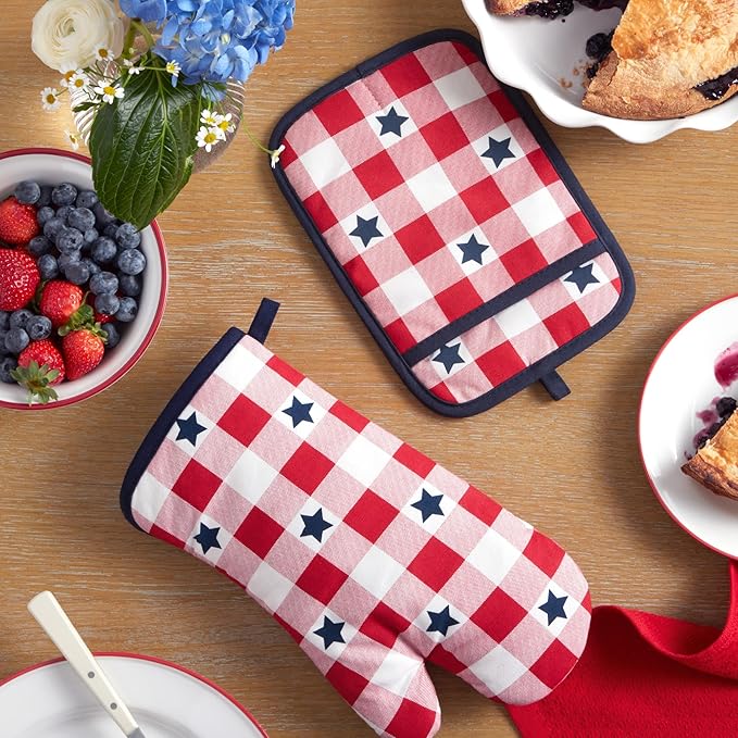 MARTHA STEWART Americana Star Gihgham Oven Mitt & Pot Holder Set, 100% Cotton, Heat Resistant, Patriotic USA America Decor, Red/White/Blue, 7"x13" & 7"x10" - Image 2