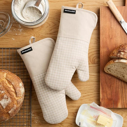 KITCHENAID Gourmet Series Gridlines Oven Mitts 2-Pack Set, Heat Resistant up to 600°F, Soft Silicone Grip, Magnetic Cuff, Milkshake Tan, 7"x14"