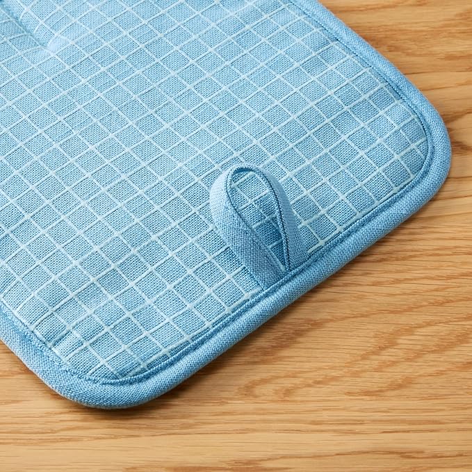 KITCHENAID Gourmet Series Gridlines Pot Holders 2-Pack Set, Heat Resistant up to 600°F, Soft Silicone Grip, Magnetic Cuff, Blue Velvet, 8"x8" - Image 4