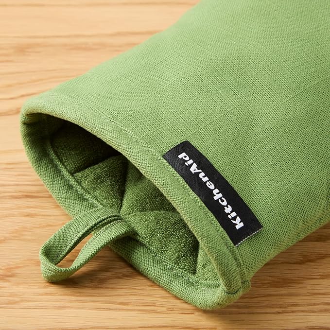 KITCHENAID Gourmet Series Gridlines Mini Oven Mitts 2-Pack Set, Heat Resistant up to 600°F, Soft Silicone Grip, Magnetic Cuff, Matcha Green, 5.5"x9" - Image 4