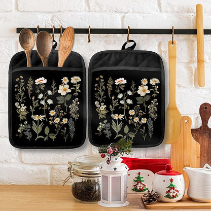 Dark Floral Botanical Pot Holders with Pockets, Cottage Core Kitchen Decor, Rustic Daisy Flower Plant Oven Pot Holders Heat Resistant Oven Mitts Hot Pads for Kitchen Baking Cooking