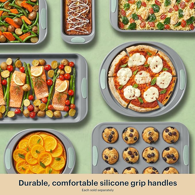 Pyrex 3-Piece Metal Cookie Sheet Bakeware Set, Lightweight Stainless Steel Baking Trays with Heatsafe Silicone Handles, Cookie Sheet Baking Pan, Sage