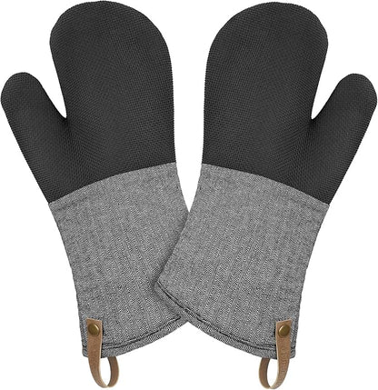 Cuisinart Heritage Kitchen Oven Mitts – Heat-Resistant Kitchen Mitts for Oven with Non-Slip Neoprene Palm, Long Cuff, and Cotton Filling – Durable Oven Gloves for Cooking, Baking, & Grilling by BestBrands