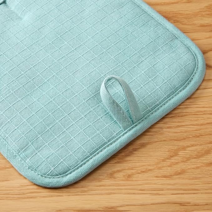 KITCHENAID Gourmet Series Gridlines Pot Holders 2-Pack Set, Heat Resistant up to 600°F, Soft Silicone Grip, Magnetic Cuff, Mineral Water Aqua, 8"x8" - Image 4