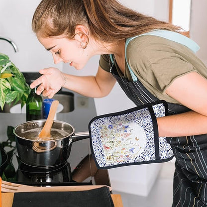 Colorful Wildflowers Floral Oven Mitts Set, Blue and White Heat Resistant Kitchen Oven Gloves for Baking and Cooking,Pot Holders - Image 4