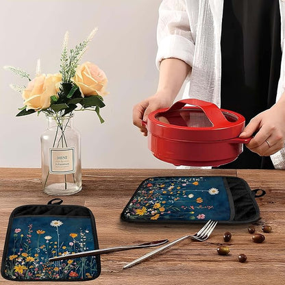 Moody Blue Wildflower Pot Holders with Pockets, Dark Cottagecore Floral Botanical Oven Pot Holders Heat Resistant Oven Mitts Hot Pads for Kitchen Baking Cooking