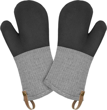 Cuisinart Kitchen Oven Mitts – Heat-Resistant Kitchen Mitts for Oven with Non-Slip Neoprene Palm, Long Cuff, and Cotton Filling – Durable Oven Gloves for Cooking, Baking, & Grilling by BestBrands