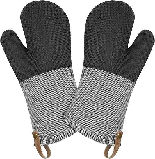 Cuisinart Kitchen Oven Mitts – Heat-Resistant Kitchen Mitts for Oven with Non-Slip Neoprene Palm, Long Cuff, and Cotton Filling – Durable Oven Gloves for Cooking, Baking, & Grilling by BestBrands