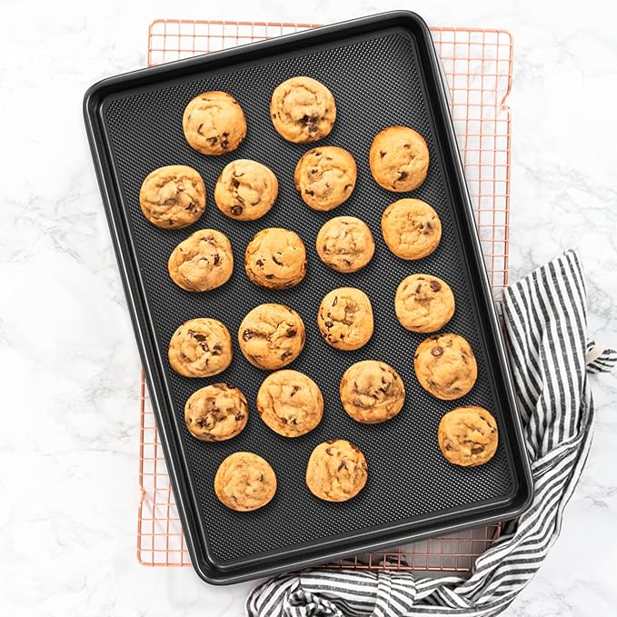 Tiawudi Baking Sheet Pan Set, 0.8mm Thick Heavy Duty Cookie Sheet with Diamond Texture Pattern, Nonstick Baking Tray for Oven, Carbon Steel Half, Jerry Roll Pan, Set of 3 - Image 6