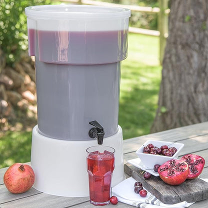 Carlisle FoodService Products Round Beverage Dispenser Drink Dispenser with Spigot for Catering, Plastic, 5 Gallons, White - Image 5
