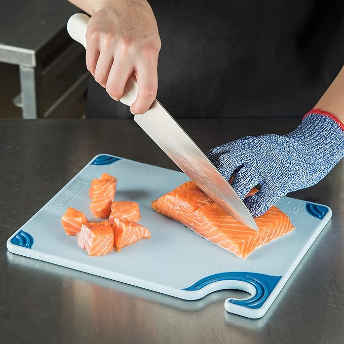 San Jamar Saf-T-Grip Cutting Board with Molded-in Ruler, Plastic Chopping Board for Kitchen, 9" x 12" x 0.35", 6 Count, Blue