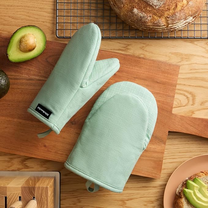 KITCHENAID Gourmet Series Gridlines Mini Oven Mitts 2-Pack Set, Heat Resistant up to 600°F, Soft Silicone Grip, Magnetic Cuff, Pistachio Green, 5.5"x9" - Image 2
