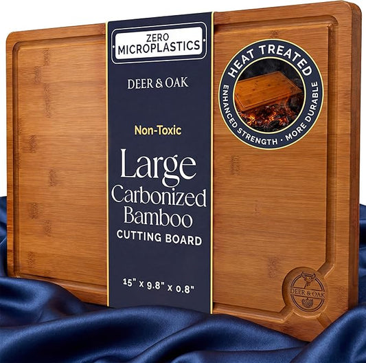 Deer & Oak Large Carbonized Cutting Board 15" x 9.8" x 0.8", Pre-Oiled Bamboo Wooden Cutting Board for Carving Meat, Fish, Vegetables, Fruits, Cheese, and Bread