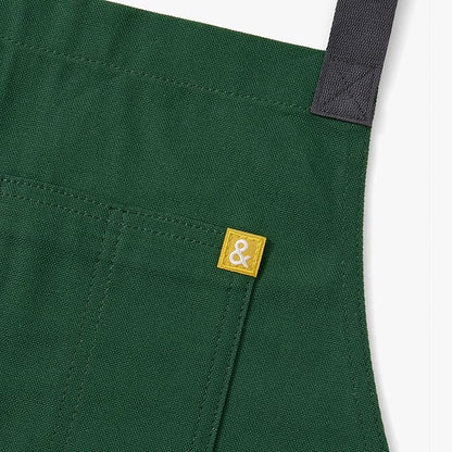 hedley & bennett Crossback Apron Collection - Adjustable Chef Aprons with 3 Pockets for Cooking and Grilling, STAR WARS™ Boba Fett