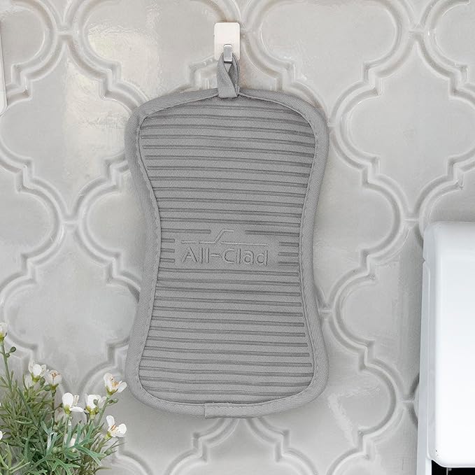 All-Clad Premium Pot Holder & Hot Pad: Heat Resistant to 500 Degrees - 100% Cotton, 10"x6.25" Hot Pad for Kitchen and Barbeque, 4-Pack, Titanium - Image 5