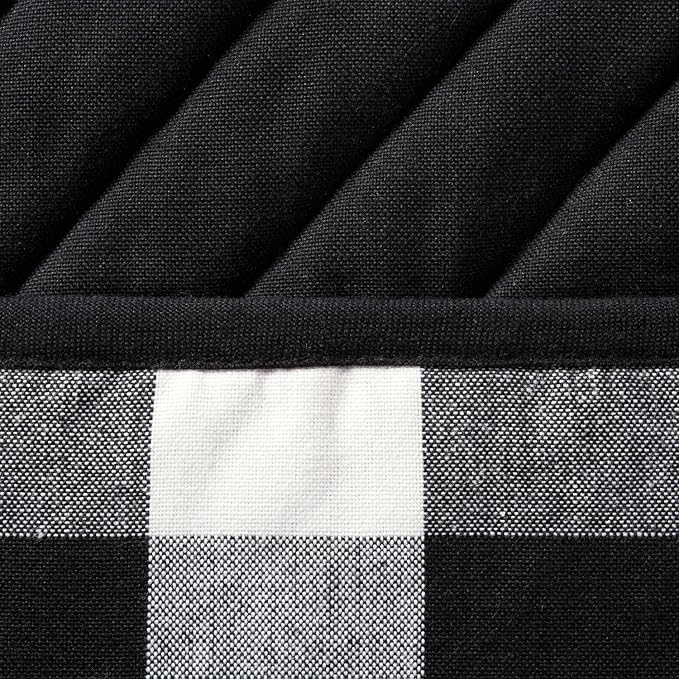 DII Buffalo Check Kitchen Collection, Classic Farmhouse Kitchen Set, Potholder, Black & White, 2 Piece