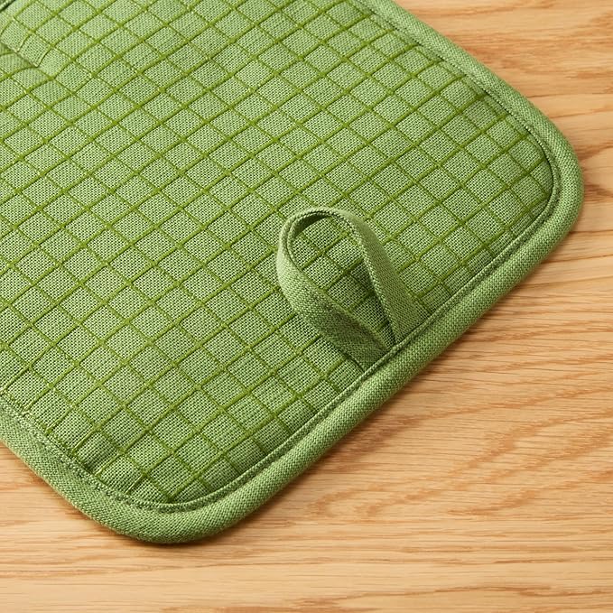 KITCHENAID Gourmet Series Gridlines Pot Holders 2-Pack Set, Heat Resistant up to 600°F, Soft Silicone Grip, Magnetic Cuff, Matcha Green, 8"x8" - Image 4
