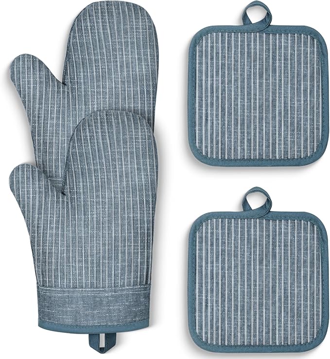 Oven Mitts and Pot Holders, Silicone Oven Gloves, 500 F Heat Resistant Oven Mitts Sets, Non-Slip Silicone Textured Grip, Blue by Unknown
